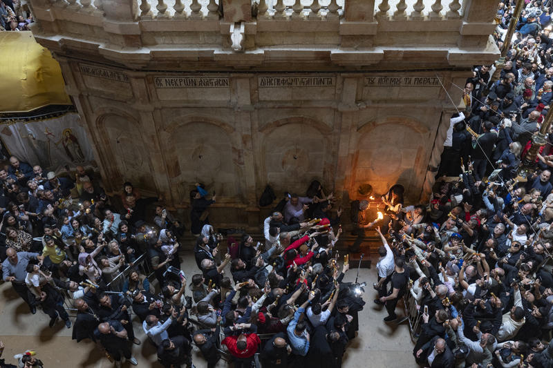 مراسم "سبت النور" في كنيسة القيامة بالقدس