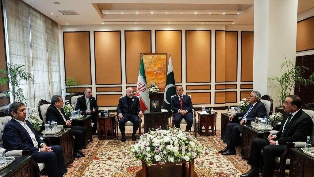 استئناف المحادثات بين فرق التفاوض في إسلام أباد بعد استراحة قصيرة