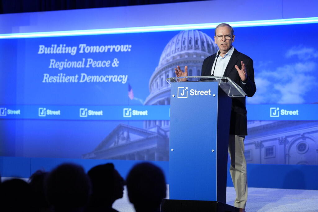 مؤتمر جي ستريت السنوي (تُستخدم هذه الصورة بموجب البند 27 أ من قانون الحقوق الأدبية (2007)) مؤتمر جي ستريت السنوي