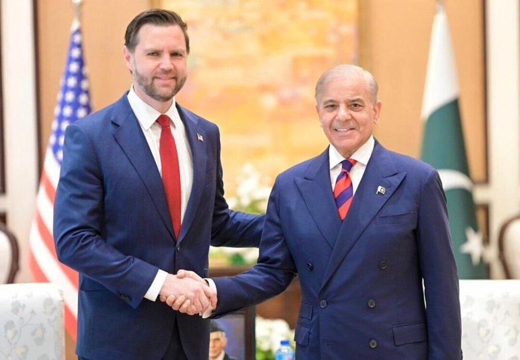 انطلاق اجتماع الوفد الأمريكي المفاوض برئاسة جي دي فانس مع رئيس الوزراء الباكستاني في إسلام آباد