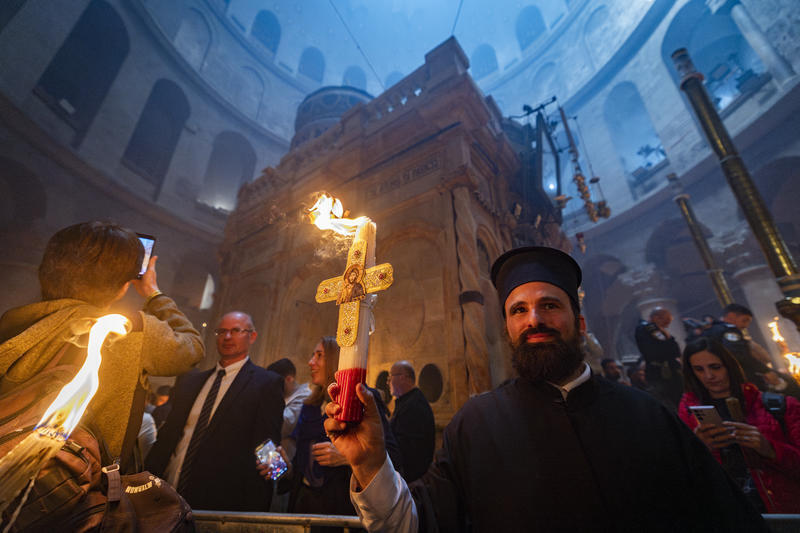 مراسم "سبت النور" في كنيسة القيامة بالقدس
