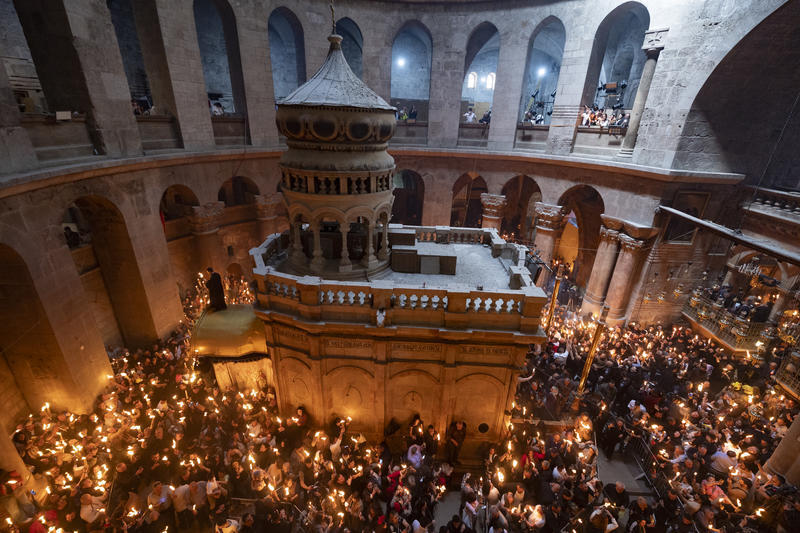 مراسم "سبت النور" في كنيسة القيامة بالقدس