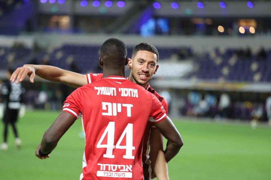 بصمة عربية تشعل القمة