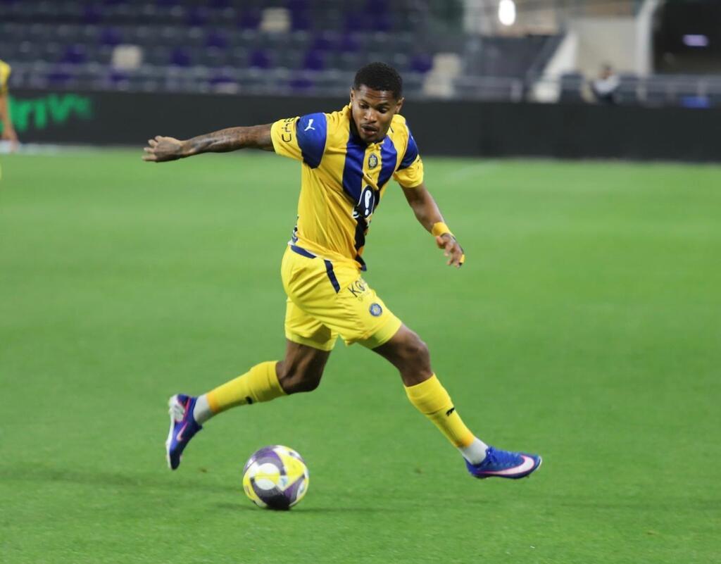 بصمة عربية تشعل القمة