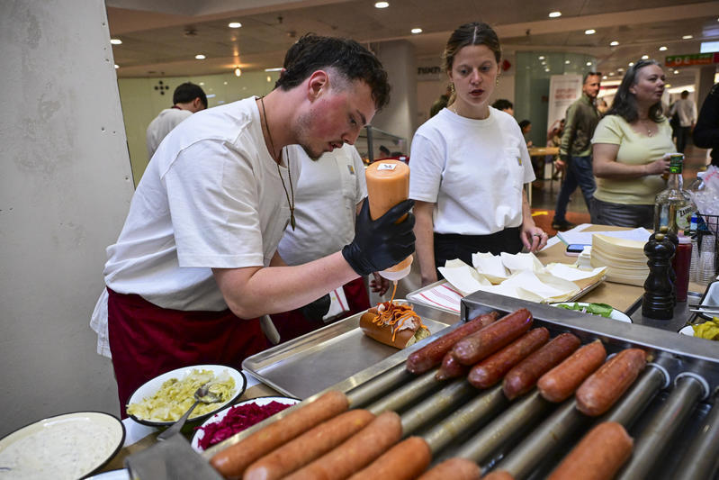 الطعام المصنع