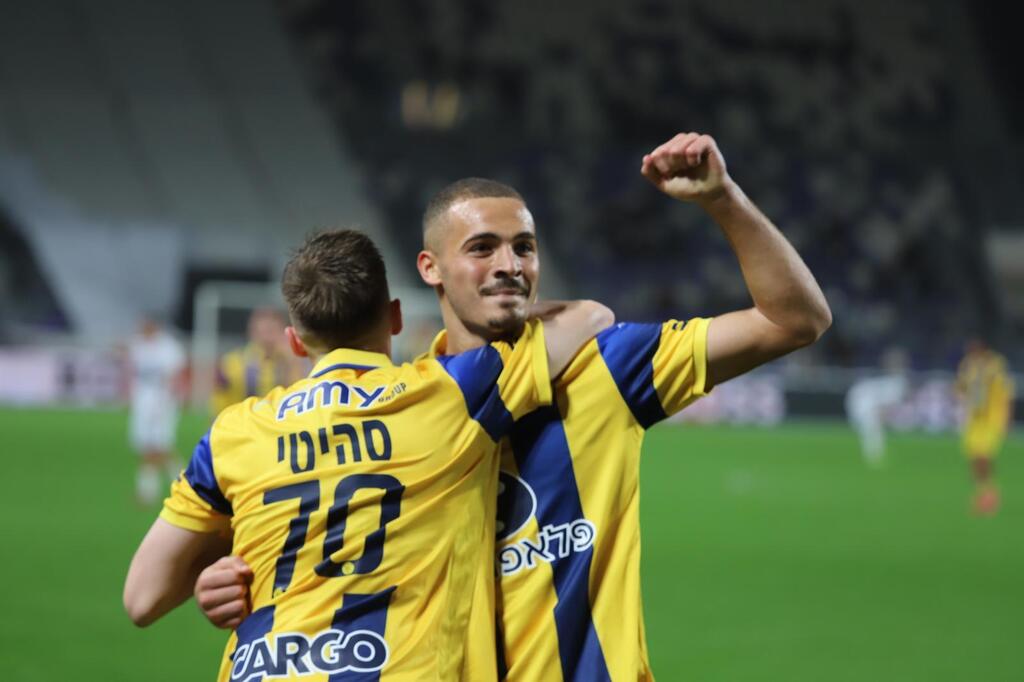 نصف نهائي الكأس: مواجهة حاسمة بين مكابي تل أبيب ومكابي حيفا 