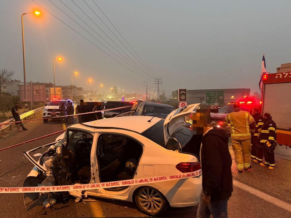 إصابة شابين بجراح خطيرة بينها حالة حرجة في حادث طرق قرب الطيبة