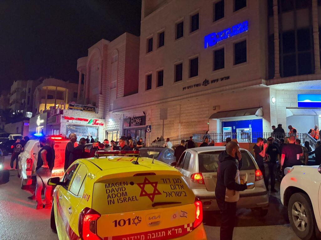 إصابة شاب بجراح خطيرة في كفر قاسم ونقله إلى المستشفى