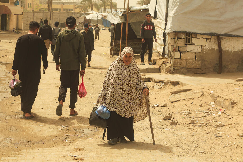 مهلة إسرائيلية حتى مطلع أيار وحماس ترفض نزع سلاحها