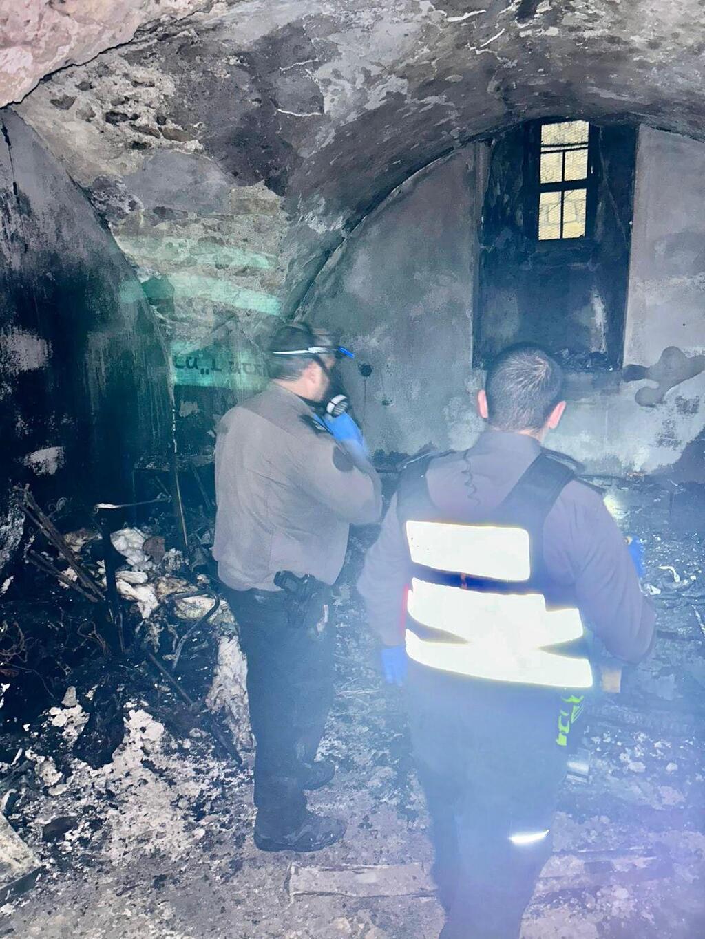 حريق في الدير الأرمني داخل البلدة القديمة بالقدس