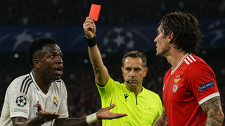 يويفا يعاقب لاعب بنفيكا بعد شكوى من فينيسيوس