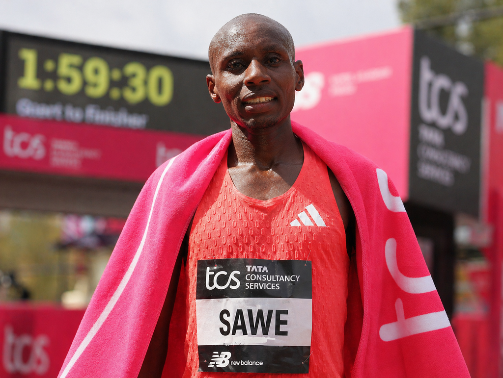 العداء الكيني ساباستيان ساوي