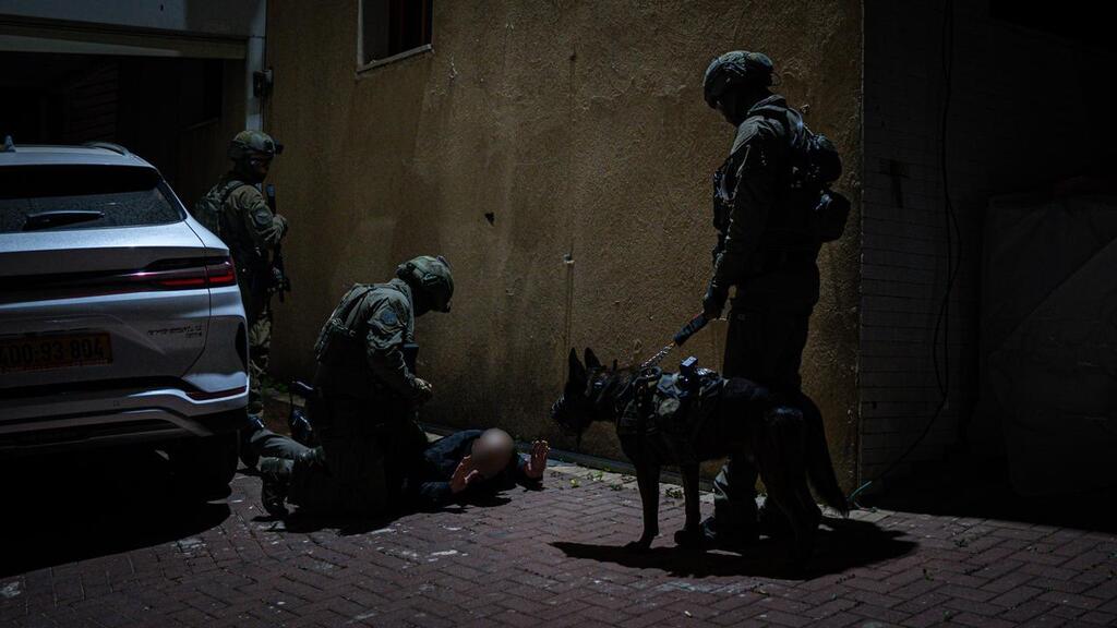 اتهامات ضد 7 مشتبهين بالانتماء لمنظمة إجرام وبقضايا ابتزاز وزرع عبوات ناسفة