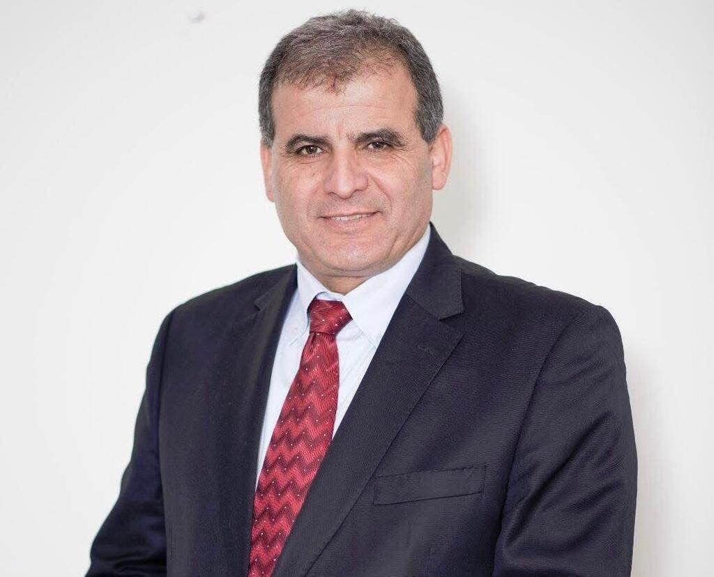 رئيس بلدية عرابة السابق عمر واكد نصار