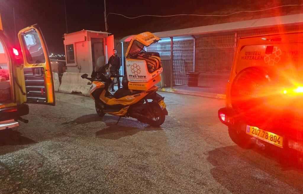 إصابة شاب من القدس الشرقية بجراح حرجة في جريمة عنف