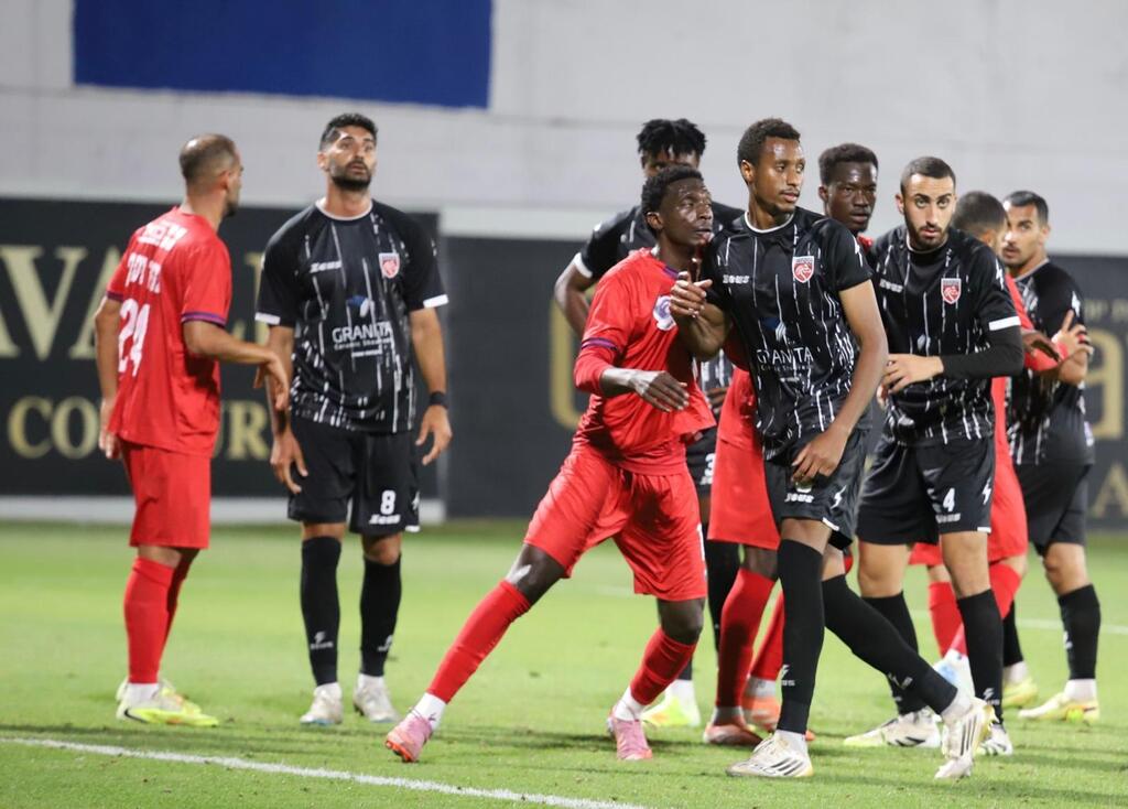 مباراة النادي الرياضي كفرقاسم وهبوعيل نوف هجليل (راديو الناس) مباراة النادي الرياضي كفرقاسم وهبوعيل نوف هجليل