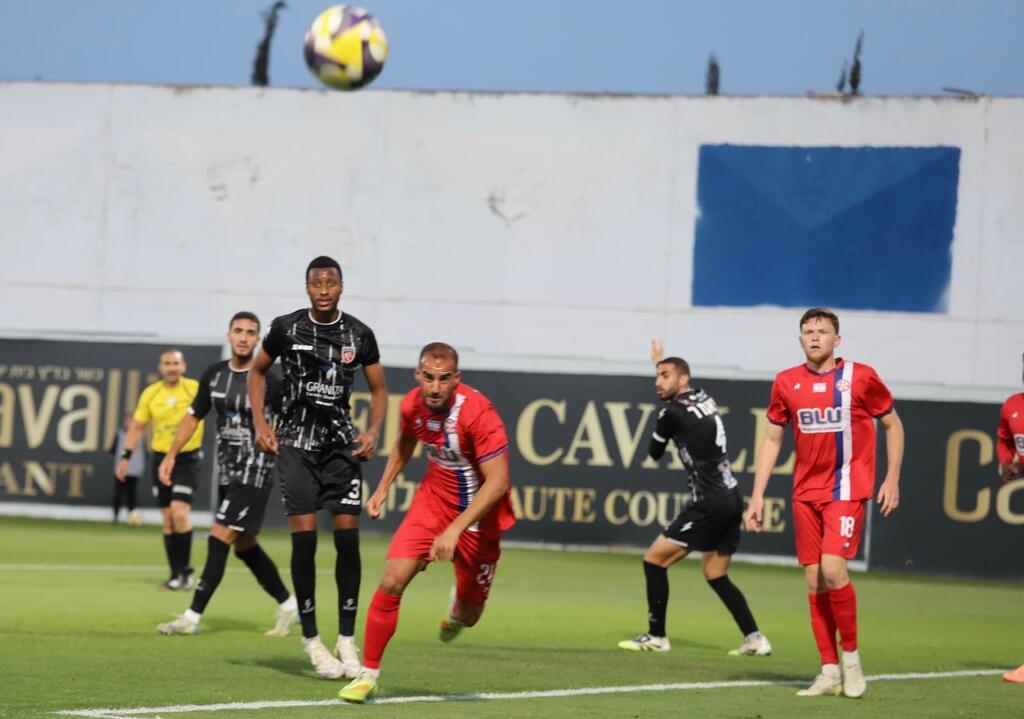 مباراة النادي الرياضي كفرقاسم وهبوعيل نوف هجليل (راديو الناس) مباراة النادي الرياضي كفرقاسم وهبوعيل نوف هجليل