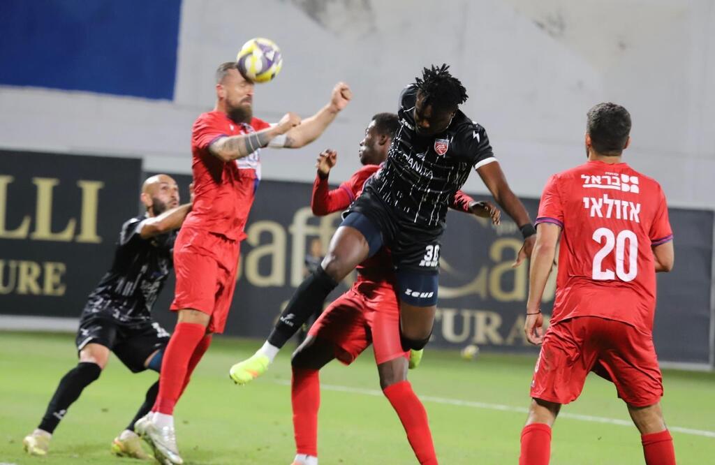 مباراة النادي الرياضي كفرقاسم وهبوعيل نوف هجليل (راديو الناس) مباراة النادي الرياضي كفرقاسم وهبوعيل نوف هجليل