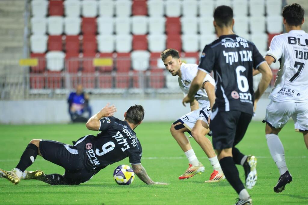رسميًا: هبوط أبناء الرينة والنادي الرياضي أشدود إلى الدرجة الممتازة