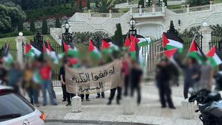 وقفة أعلام فلسطينية وشعارات "أوقفوا النكبة" تنتهي باعتقالات في حيفا