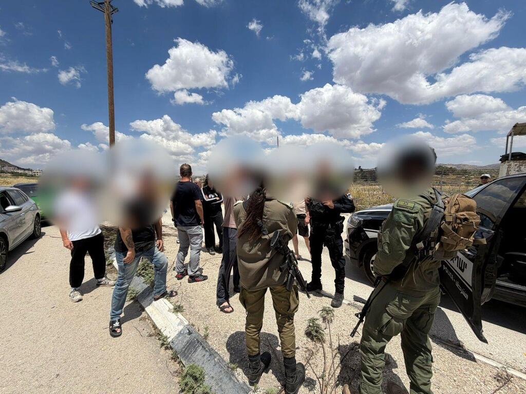 إخراج نحو 30 إسرائيليًا من أريحا ونابلس