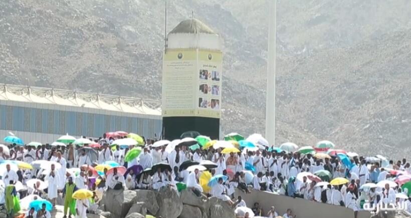 عشية العيد: ملايين الحجاج على صعيد عرفات  