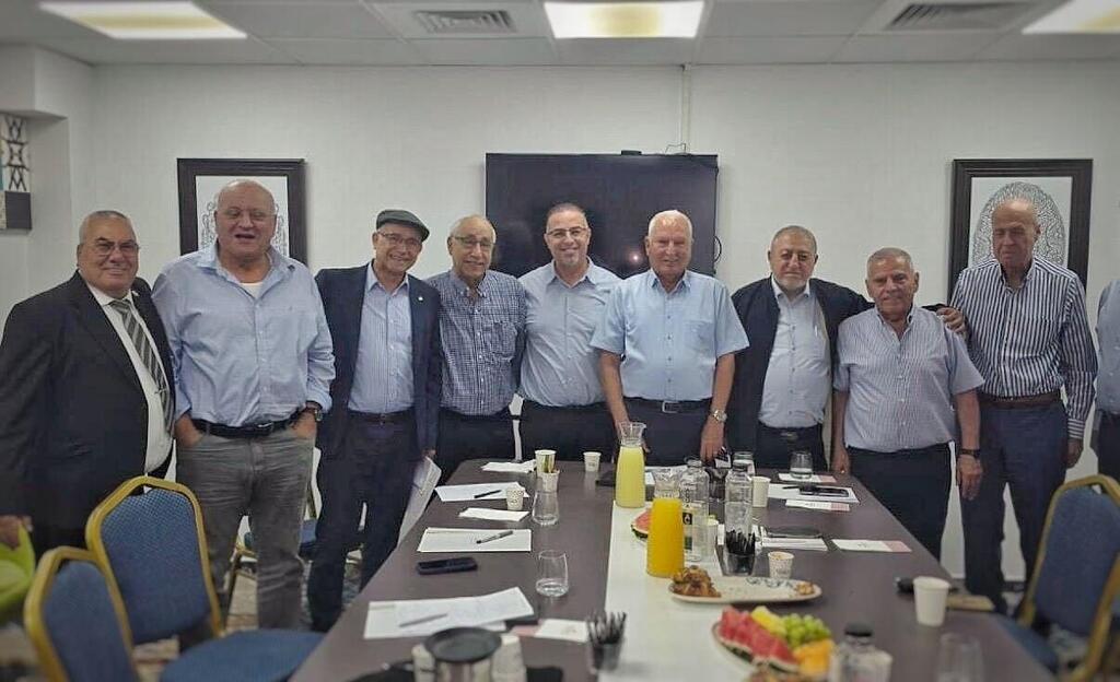 الديمقراطي العربي يعلن دعم جهود تشكيل القائمة المشتركة ويدعو لتوسيع دائرة الحوار