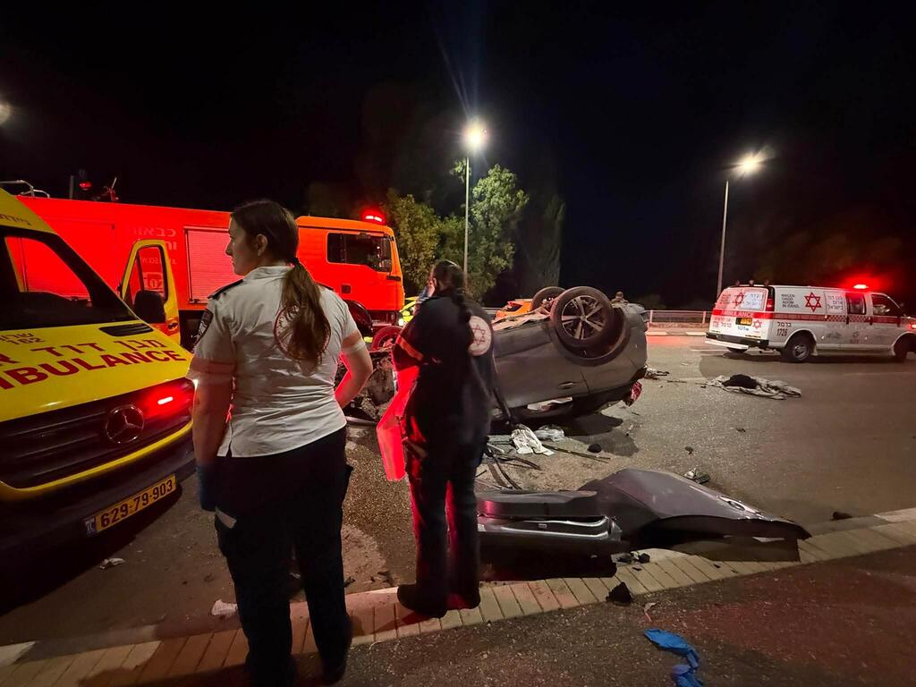 مصرع سيّدة من الفريديس إثر انقلاب مركبة على شارع 4 (وفق البند 27 أ من قانون الحقوق الأدبية (2007)) مصرع سيّدة من الفريديس إثر انقلاب مركبة على شارع 4