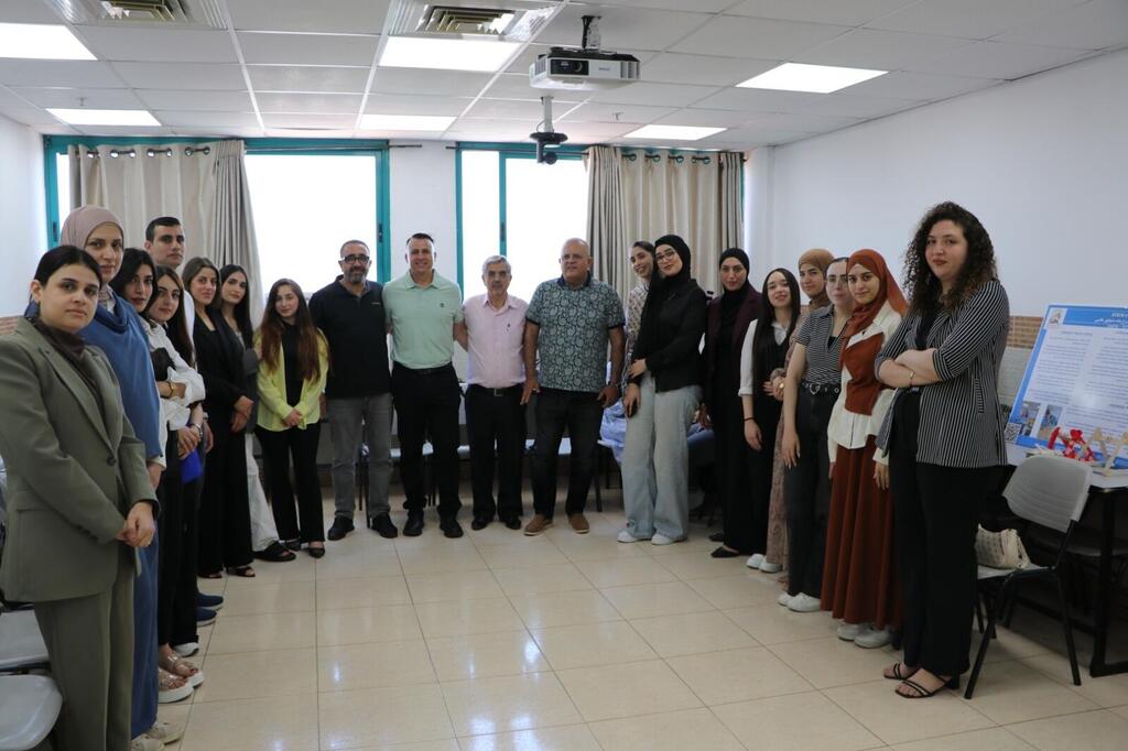 التميّز في التطبيقات العمليّة: منصة للإبداع التربوي وصناعة معلمي المستقبل في الكلية الأكاديمية سخنين (وفق البند 27 أ) التميّز في التطبيقات العمليّة: منصة للإبداع التربوي وصناعة معلمي المستقبل في الكلية الأكاديمية سخنين