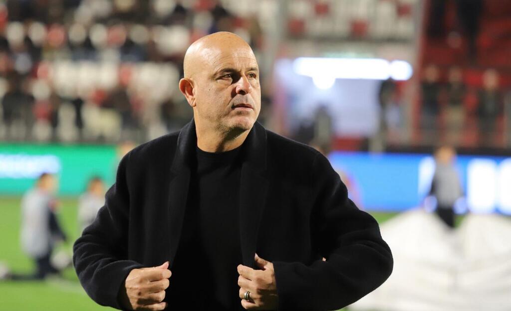 المدرب يوسي أبو كسيس (راديو الناس) المدرب يوسي أبو كسيس