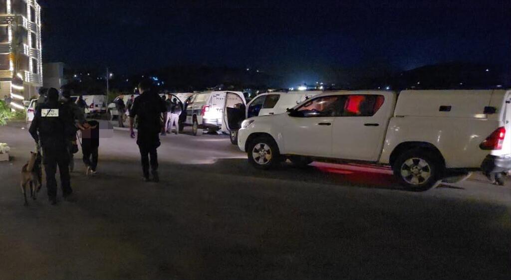 ظهور مسلحين في حفل زفاف ينتهي باعتقالات واسعة (الشرطة) ظهور مسلحين في حفل زفاف ينتهي باعتقالات واسعة