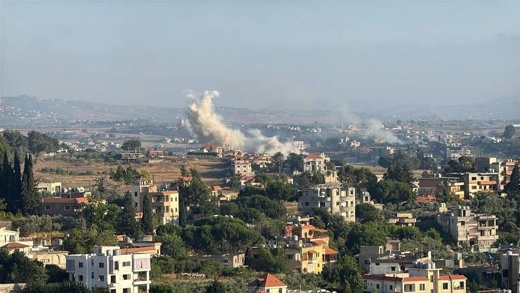 الجيش الاسرائيلي يشن 4 غارات على بلدة النبطية الفوقا جنوبي لبنان (27أ) الجيش الاسرائيلي يشن 4 غارات على بلدة النبطية الفوقا جنوبي لبنان