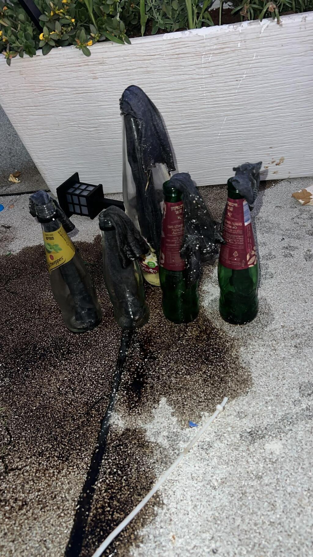 الرينة: الشرطة تعلن ضبط مسدس و380 ألف شيكل واعتقال 7 مشتبهين (الشرطة) الرينة: الشرطة تعلن ضبط مسدس و380 ألف شيكل واعتقال 7 مشتبهين