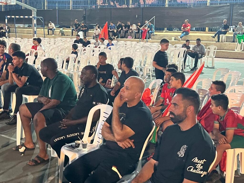 الفريديس تجمع الجمهور لمتابعة مباراة المنتخب المغربي أمام كندا (راديو الناس) الفريديس تجمع الجمهور لمتابعة مباراة المنتخب المغربي أمام كندا