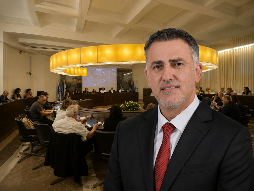 فاخر بيادسة نائبًا لرئيس بلدية حيفا (وفق البند 27 أ) فاخر بيادسة نائبًا لرئيس بلدية حيفا