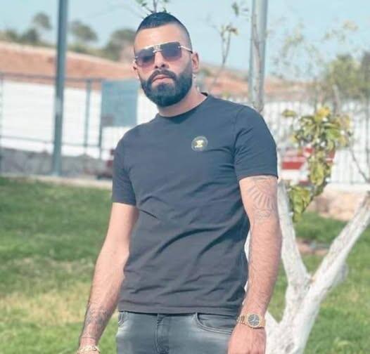 المرحوم ناصر نويصري (وفقا للمادة 27أ) المرحوم ناصر نويصري