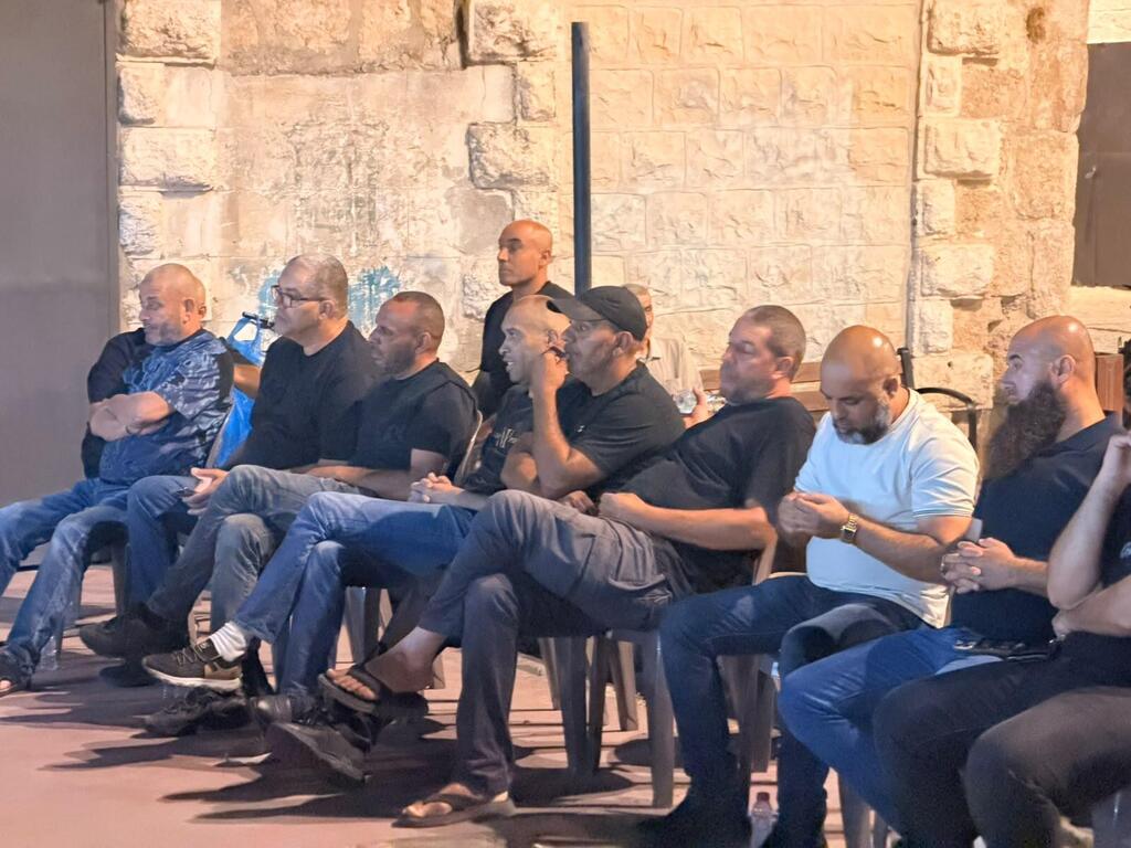 صور من خيمة الاعتصام في اللد (راديو الناس) صور من خيمة الاعتصام في اللد