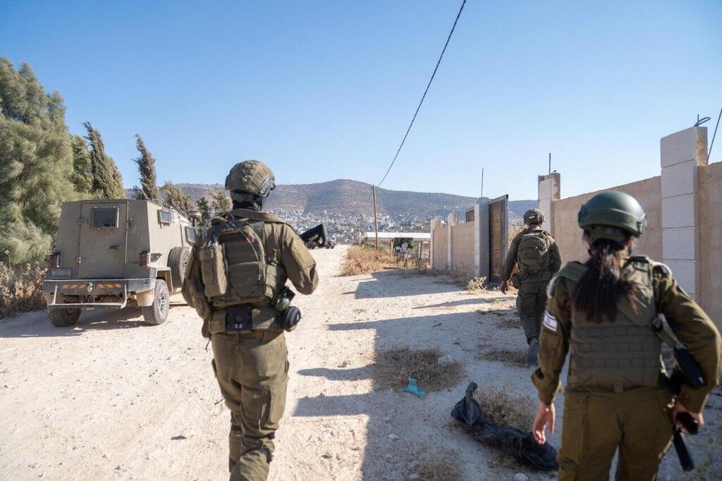 الجيش الإسرائيلي يوسع عملياته في بيت فوريك وطوباس (الجيش الإسرائيلي ) الجيش الإسرائيلي يوسع عملياته في بيت فوريك وطوباس