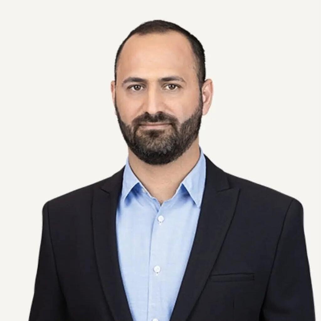 محمد شوكو أبو الهيجاء من طمرة يدخل الكنيست ممثلًا عن حزب "يش عتيد" ("يش عتيد") محمد شوكو أبو الهيجاء من طمرة يدخل الكنيست ممثلًا عن حزب "يش عتيد"