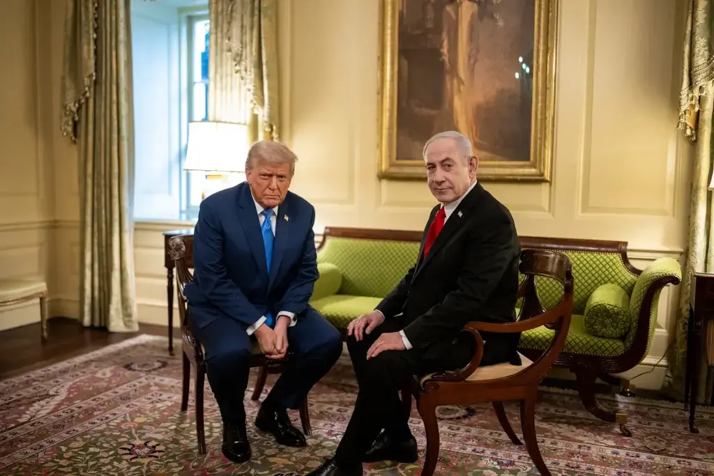 الرئيس الأميركي دونالد ترامب ورئيس الوزراء الاسرائيلي بنيامين نتنياهو (البيت الأبيض) الرئيس الأميركي دونالد ترامب ورئيس الوزراء الاسرائيلي بنيامين نتنياهو