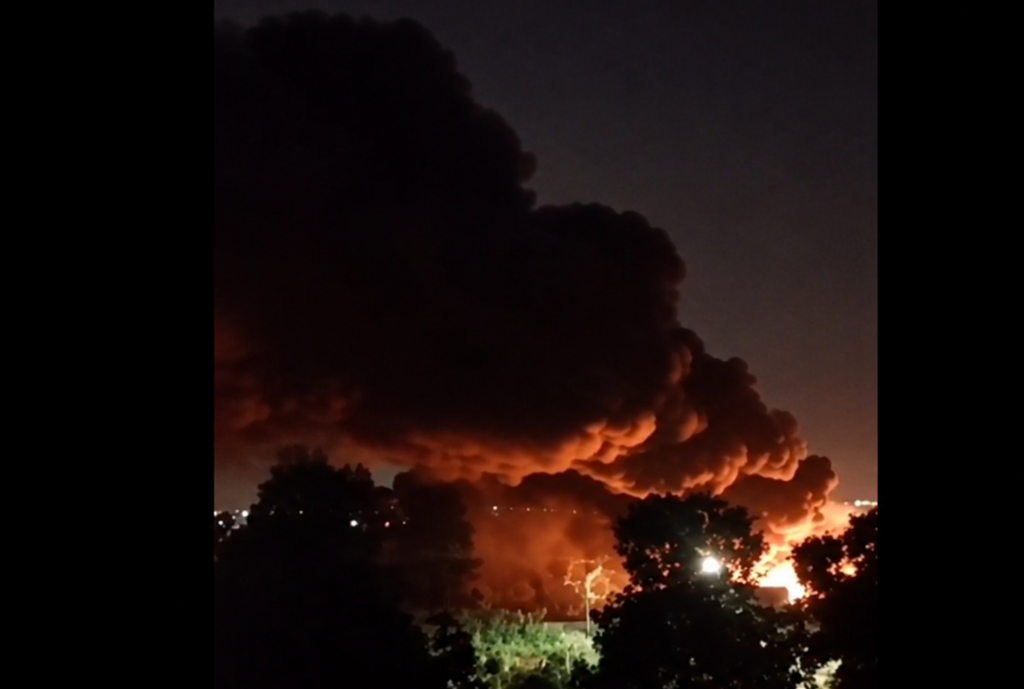 مقتل 8 من الحشد الشعبي بضربات أمريكية سعودية واسعة على العراق (وفقا للمادة 27أ) مقتل 8 من الحشد الشعبي بضربات أمريكية سعودية واسعة على العراق