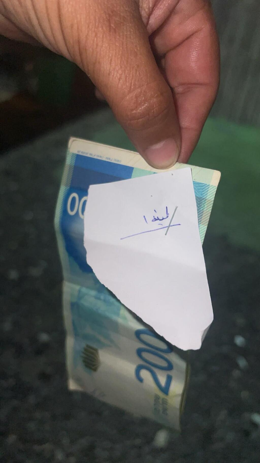 عائلة من كفر قرع تتهم عناصر من الشرطة الفلسطينية بالاعتداء عليها داخل مركز شرطة في قلقيلية
