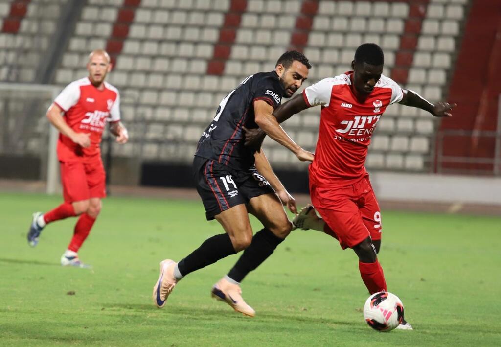 أبناء سخنين - هبوعيل حيفا (راديو الناس) هدف قاتل في الدقيقة 95: كوجو ينقذ اتحاد أبناء سخنين ويمنحه أول نقطة في الموسم