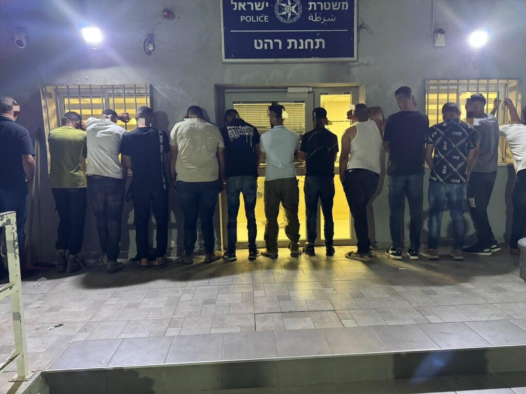 اعتقالات في رهط (الشرطة) اعتقالات في رهط