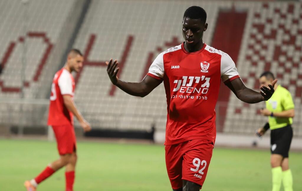 أبناء سخنين - هبوعيل حيفا (راديو الناس) هدف قاتل في الدقيقة 95: كوجو ينقذ اتحاد أبناء سخنين ويمنحه أول نقطة في الموسم