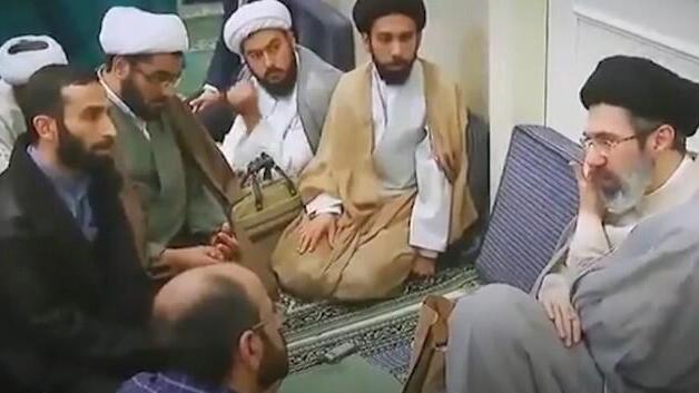  مجتبى خامنئي