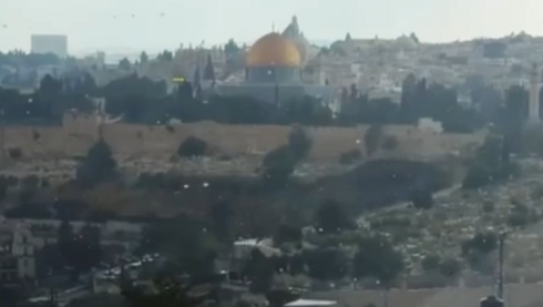 حدث نادر في منتصف شهر آب: هطول أمطار غزيرة في القدس والمنطقة