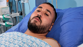 بعد إصابته برصاص المستوطنين.. عائلة محمد المطور تبحث عن أمل لعلاج الشلل