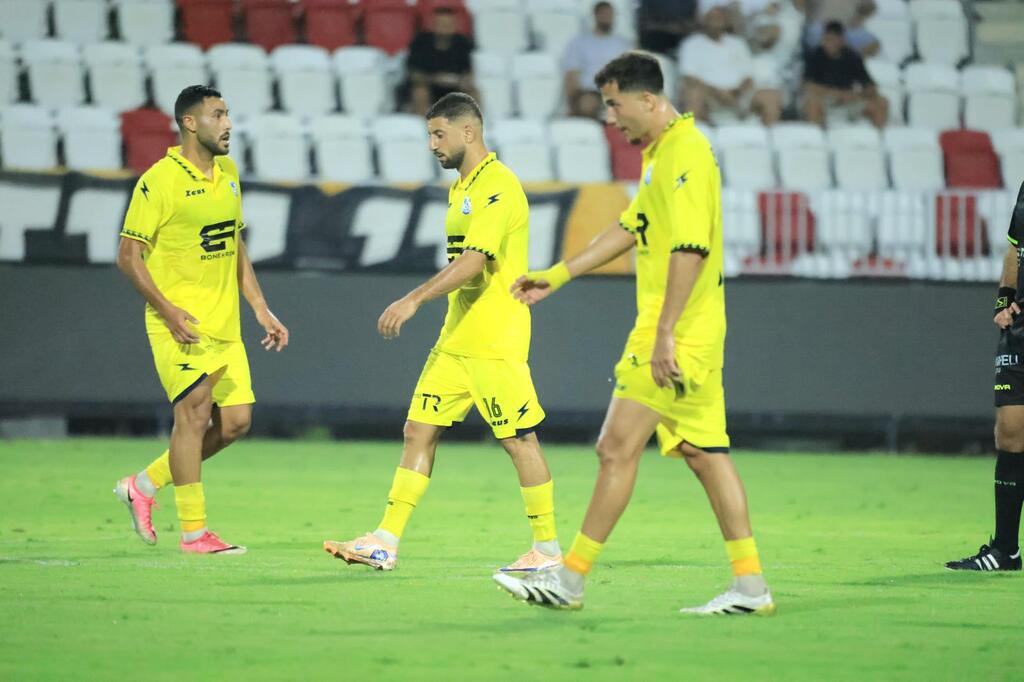 بني يهودا يقسو على أبناء الرينة برباعية (راديو الناس) بني يهودا يقسو على أبناء الرينة برباعية