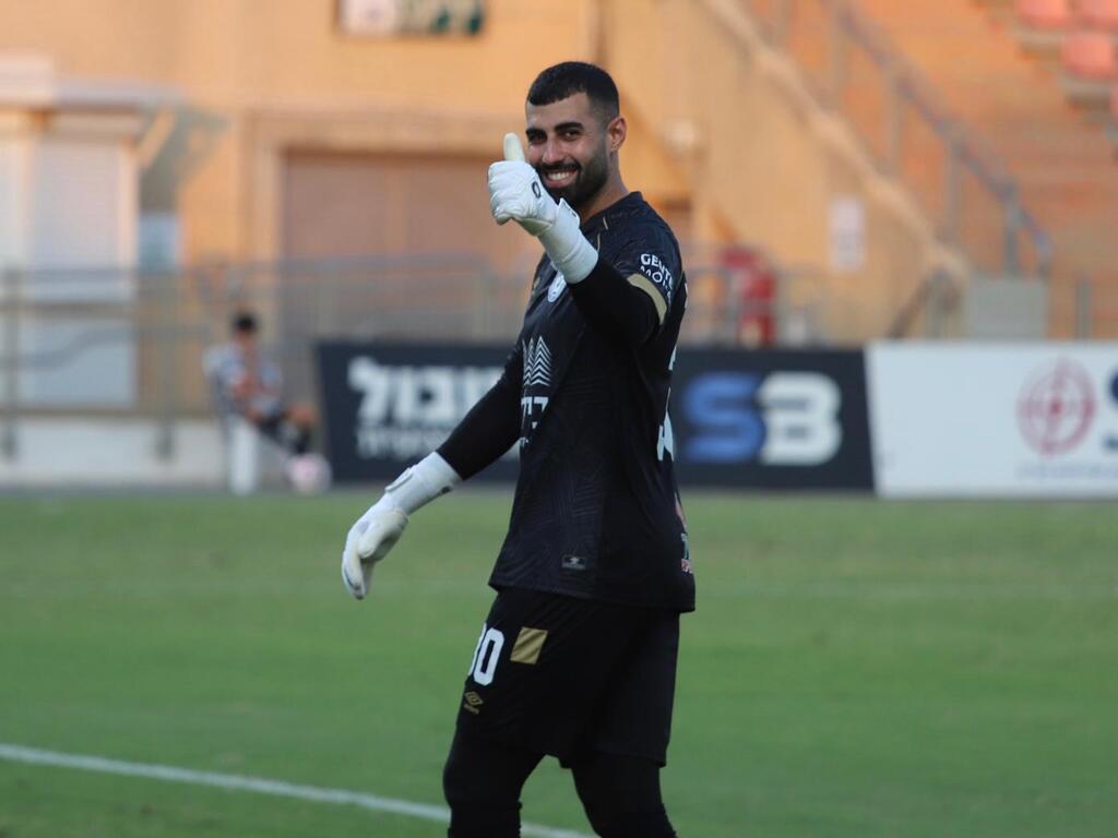 مكابي الرينة يخطف فوزه الأول بهدف قاتل في الدقيقة 87